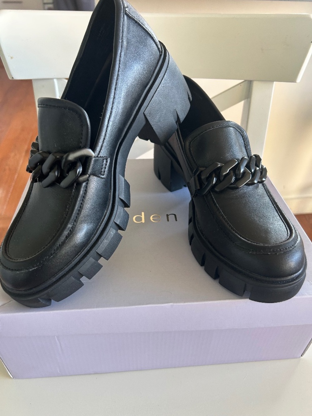 Madden Girl Hoxton size 7.5